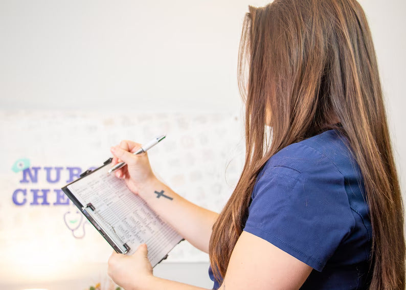 This is a printable form for nurses. Stay organized during your shift with this checklist containing the most popular things ordered in the emergency room. It contains spaces for five patients or print this nursing form front and back and have room for ten patients.