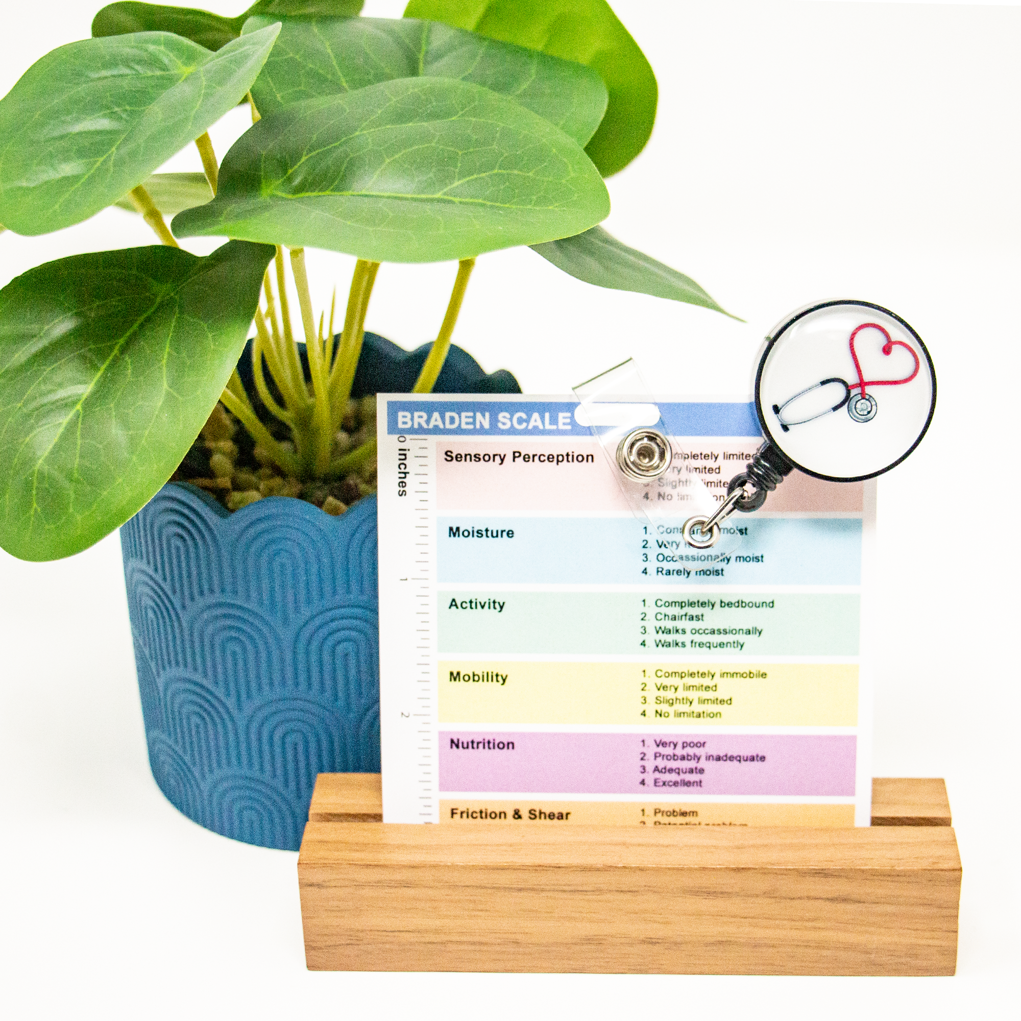 Our wound care badge is perfect for measuring and assessing pressure ulcers. Use along with our wound care form and you will be set!