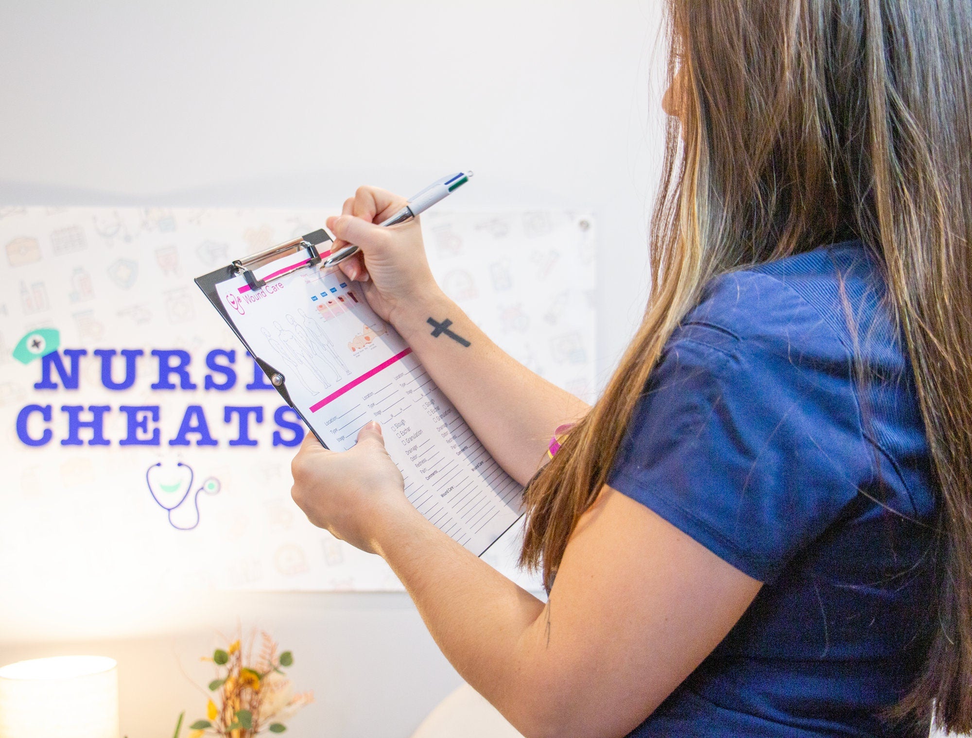 This is a wound care tracking form for acute care , home and hospice care settings. This form is great for all nurses and nursing students. Just download and print :)